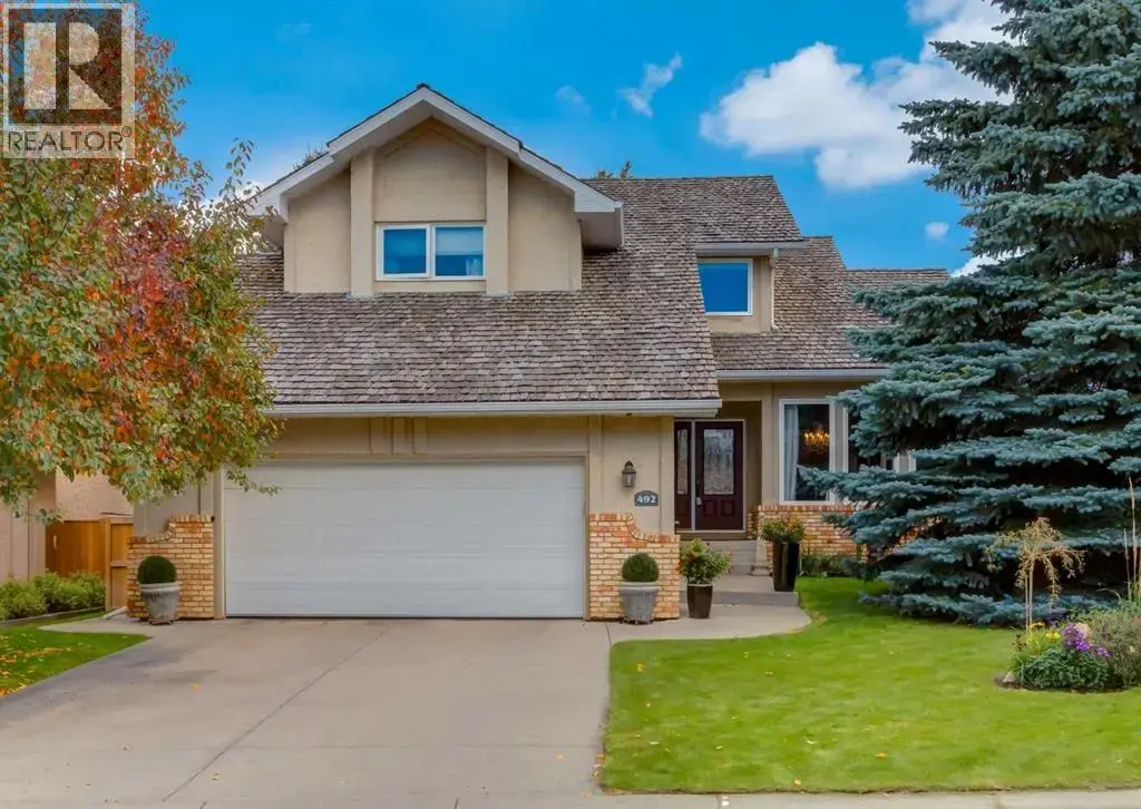 492 Silvergrove Gardens Nw, Calgary