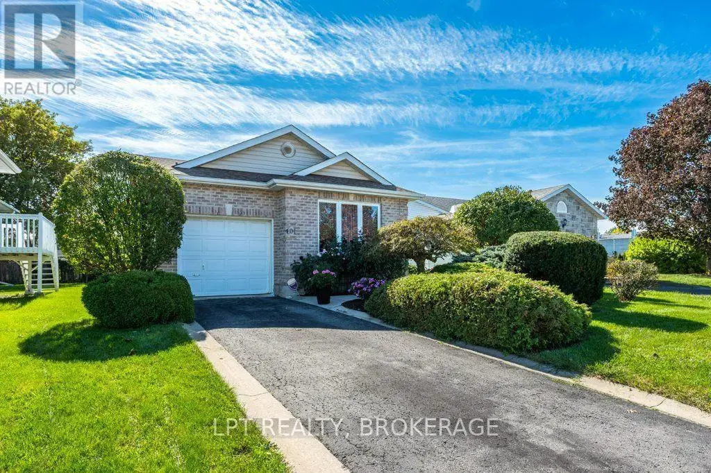 Exterior view of 401 Waterloo Drive, Kingston (East Gardiners Rd)