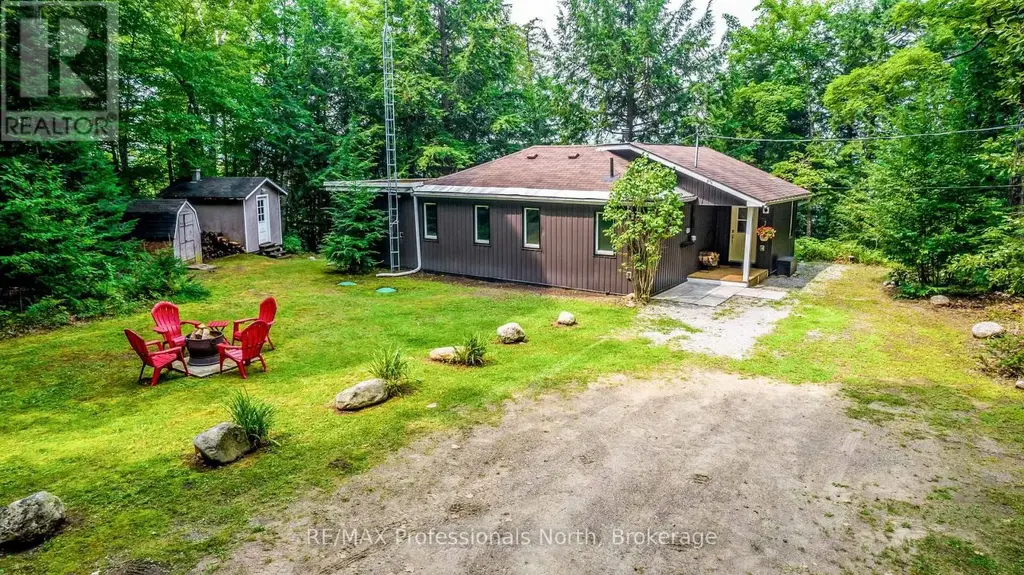 1813 Kashagawigamog Lake Road, Minden Hills (Minden)