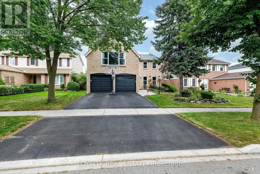 52 Newcastle Crescent, Brampton (Westgate)