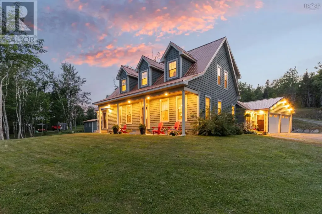 1731 West Side Lochaber Road, North Lochaber