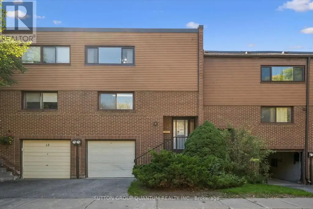 32 - 13 Burnt Meadoway, Toronto (Hillcrest Village)