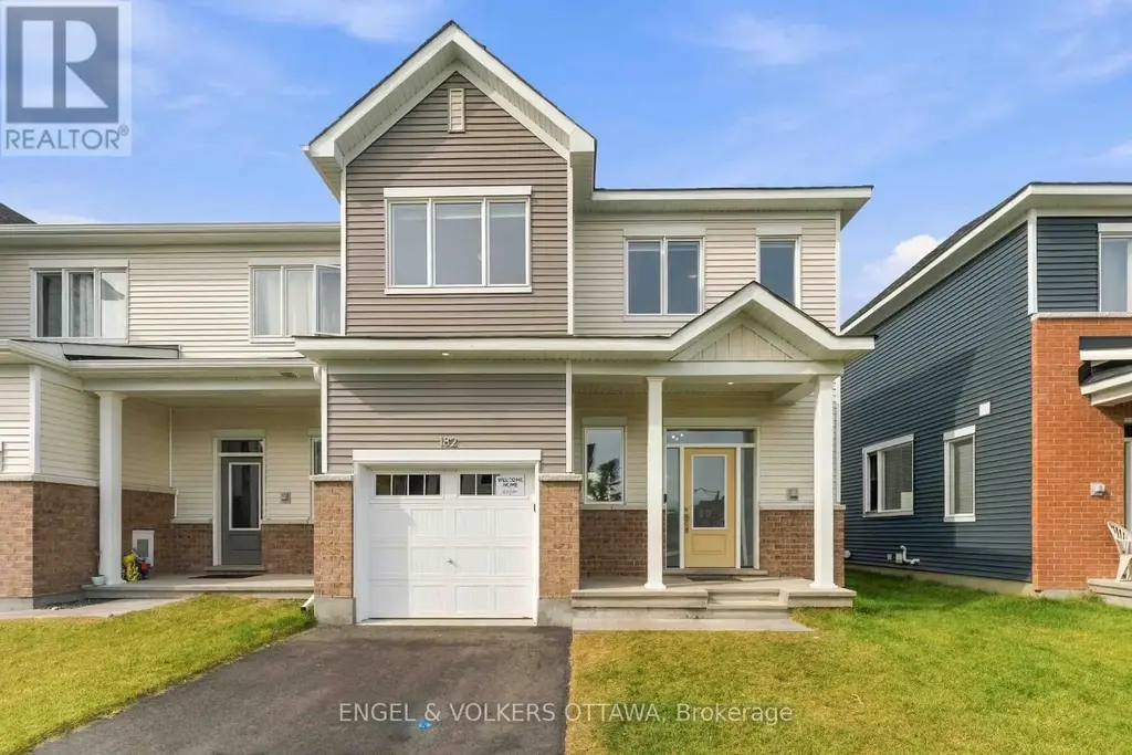 182 Ryan Reynolds Way, Ottawa