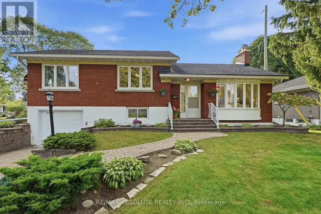2034 Camrose Street, Ottawa