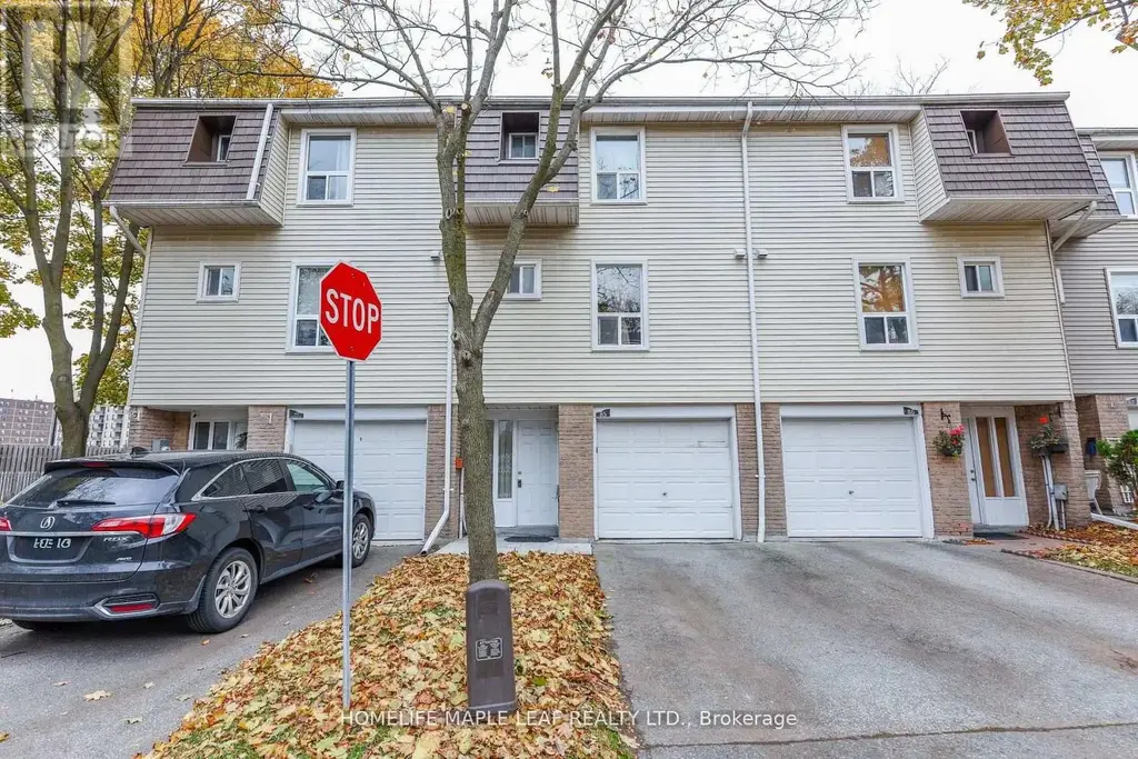85 Enmount Drive, Brampton (Southgate)