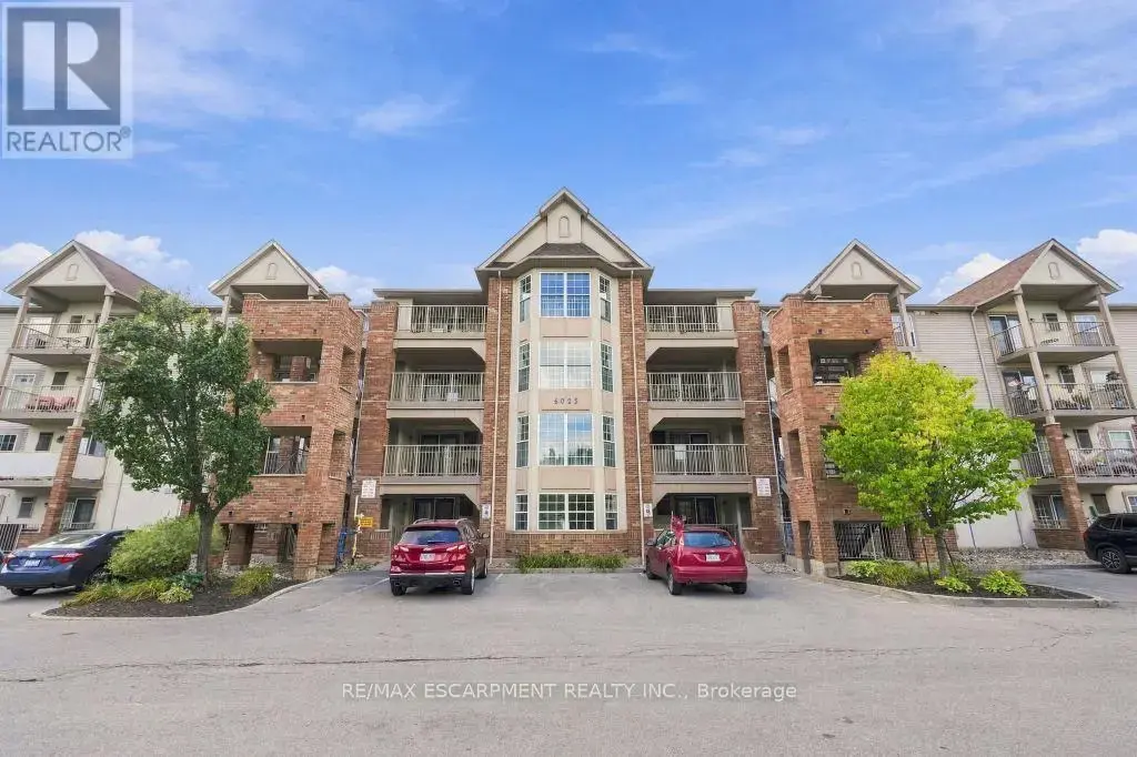 310 - 4025 Kilmer Drive, Burlington (Tansley)
