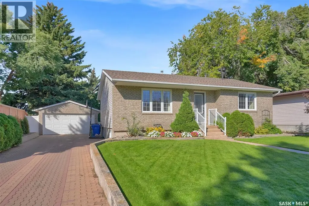 1616 Marshal Crescent, Moose Jaw