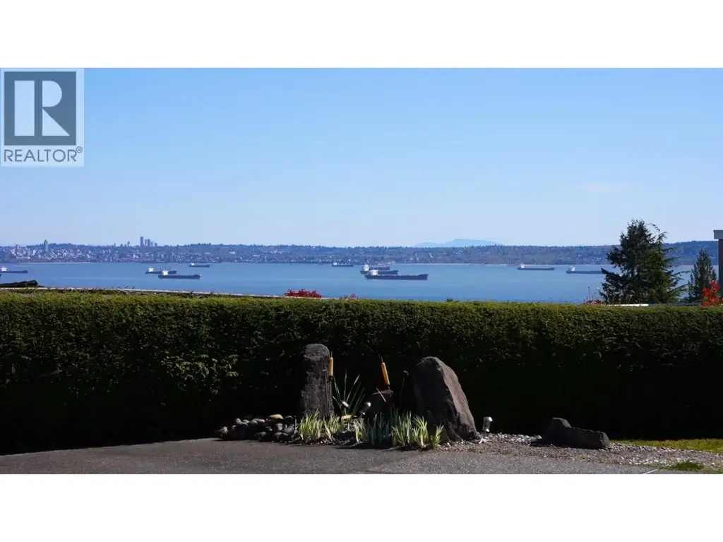 4211 Rockridge Crescent, West Vancouver