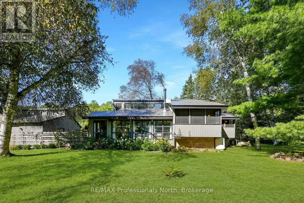1012 Shetland Road, Minden Hills (Lutterworth)