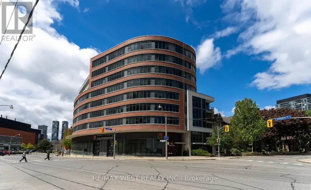 303 - 90 Trinity Street, Toronto (Moss Park)