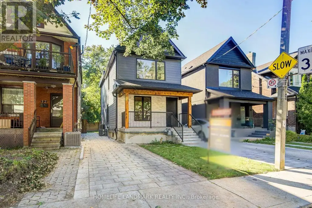 34 Hiawatha Road, Toronto (Greenwood-Coxwell)