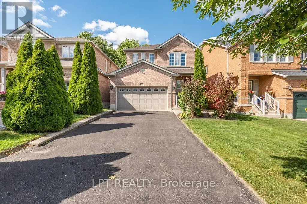 16 Oak Gardens Court, Brampton (Sandringham-Wellington)