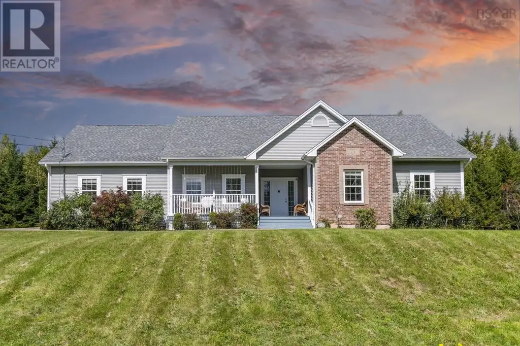 71 Valerie Court, Windsor Junction