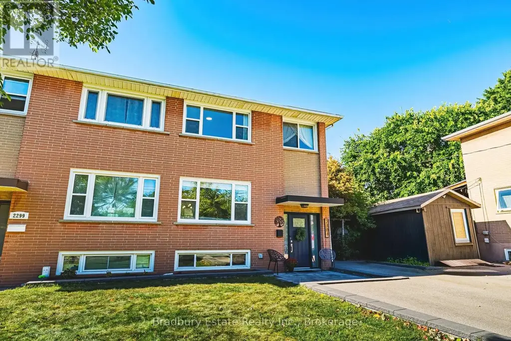 2301 Barclay Road, Burlington (Brant)