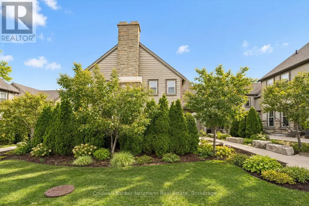 9 - 100 Frederick Drive, Guelph (Pineridge/Westminster Woods)