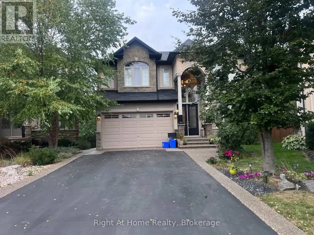 Upper - 52 Lorupe Court, Hamilton (Meadowlands)