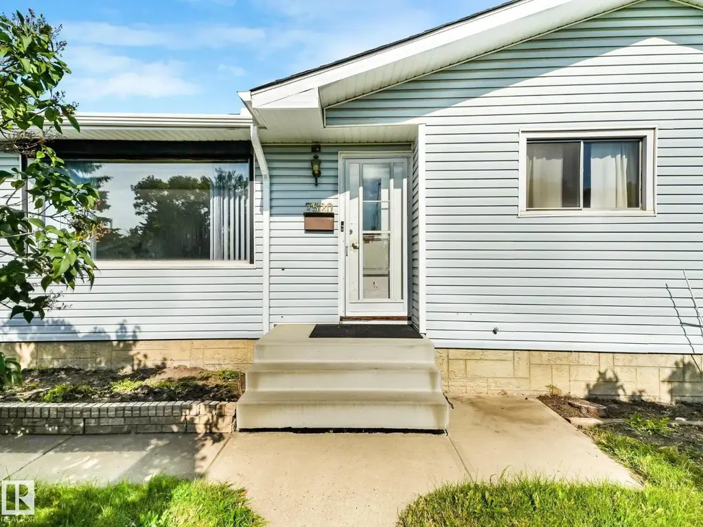 7520 130 Av Nw, Edmonton