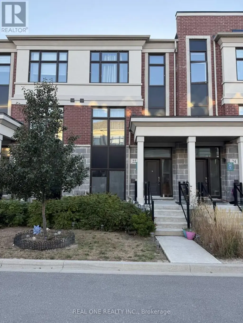 22 Andalusia Lane, Markham (Wismer)