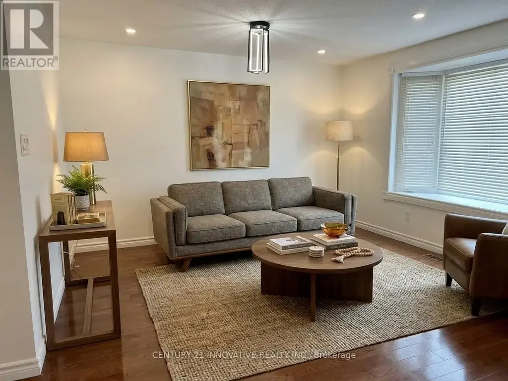 Upper - 541 Chamberlain Road, Burlington (Shoreacres)