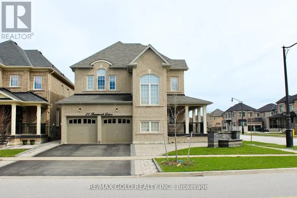 27 Brentwick Drive, Brampton (Credit Valley)