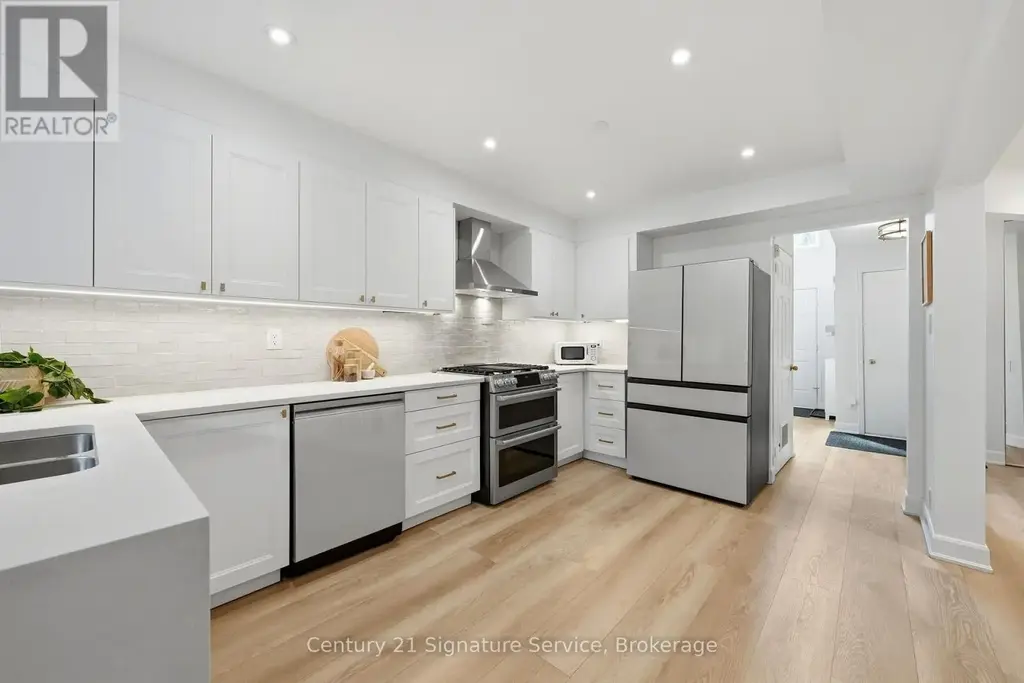 8 - 500 Silverthorne Crescent, Mississauga (Hurontario)