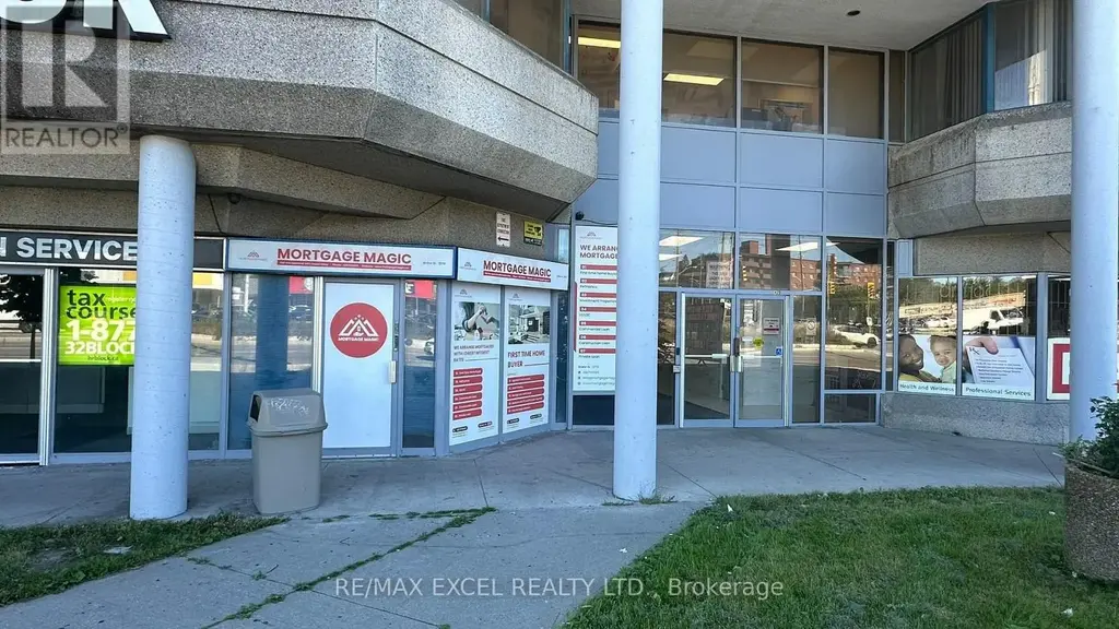 102 - 2425 Eglinton Avenue E, Toronto (Kennedy Park)