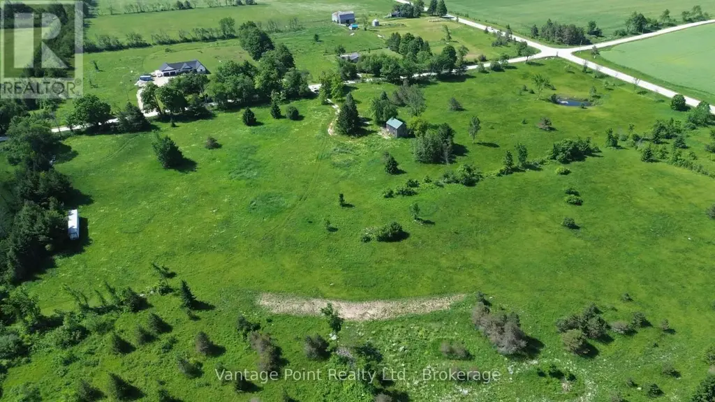 605303 13a Side Road, Grey Highlands