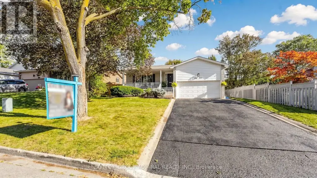 49 Stornoway Crescent, Markham (Royal Orchard)