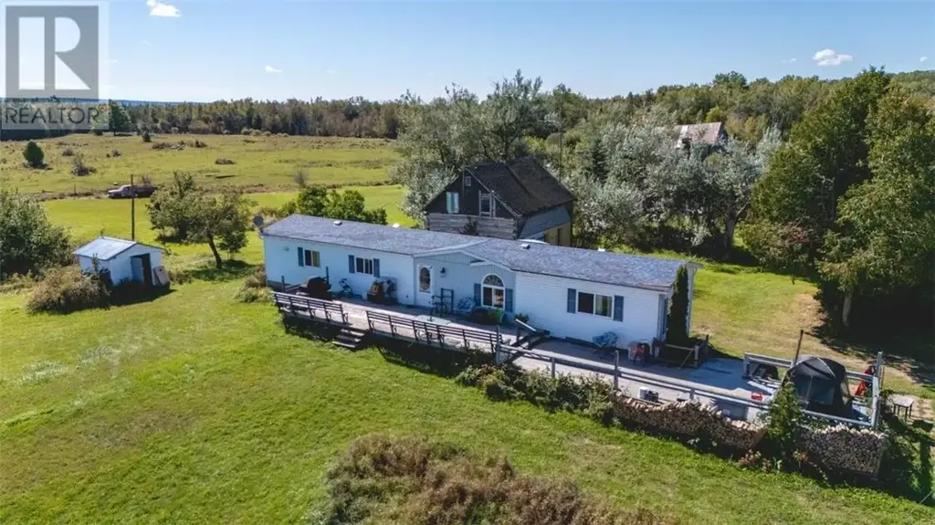 17418 Hwy 6, Manitowaning