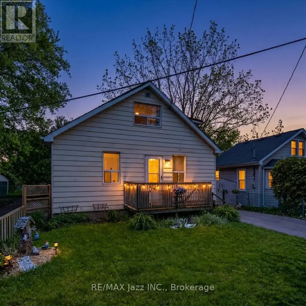 162 College Avenue, Oshawa (Vanier)