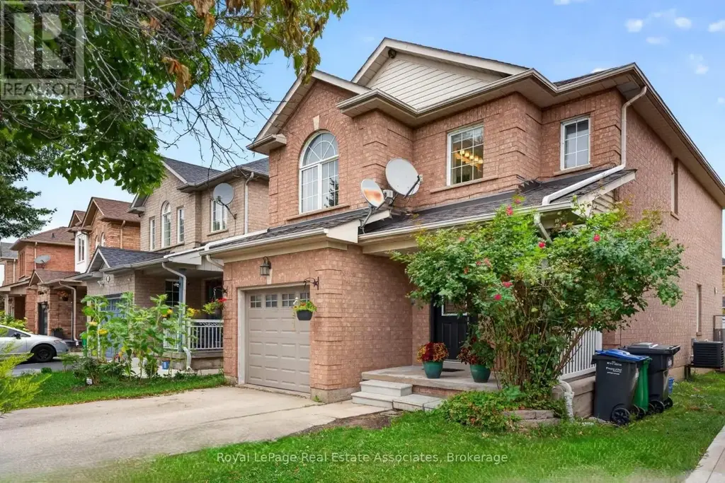 43 Hillsburgh Drive, Brampton (Fletcher's Meadow)