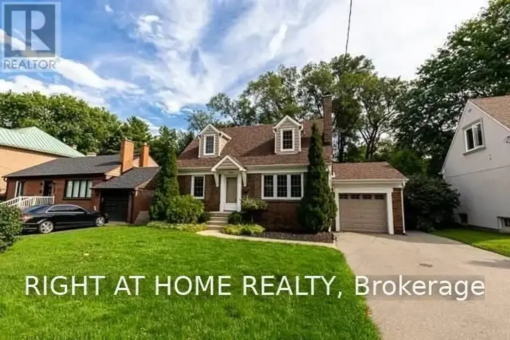 1489 Applewood Road, Mississauga (Lakeview)