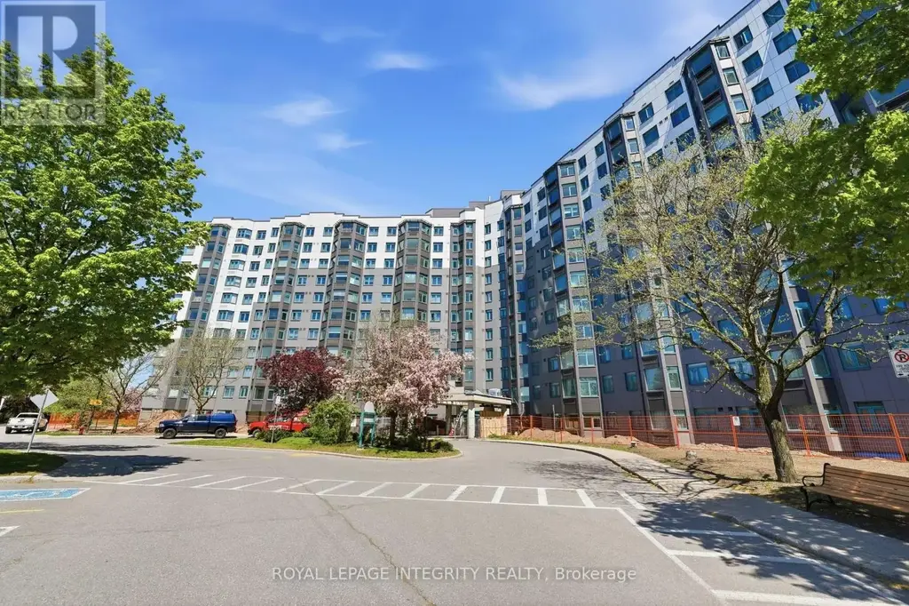 808 - 1025 Grenon Avenue, Ottawa