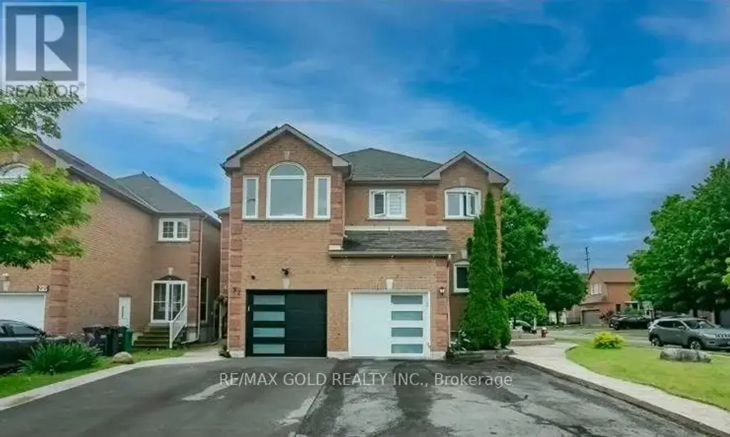 95 Lent Crescent, Brampton (Fletcher's West)