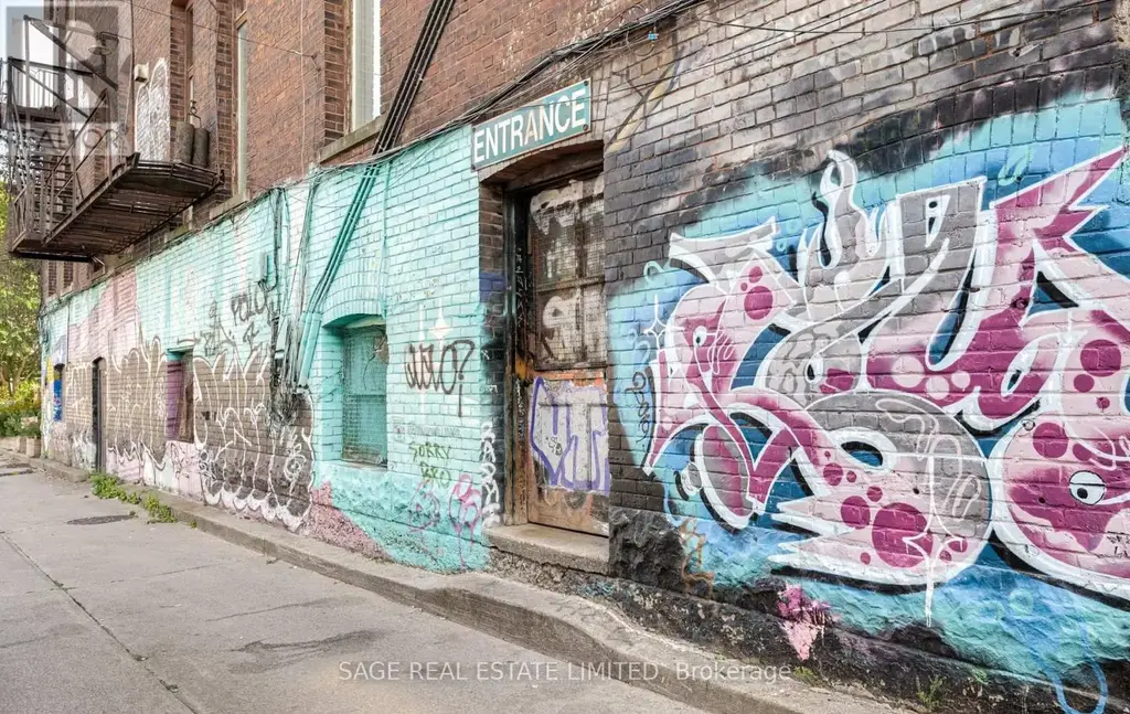 Main N - 207a Cowan Avenue, Toronto (South Parkdale)