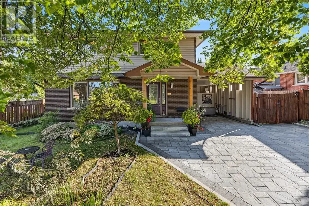 1243 Hawthorne Drive, Sudbury
