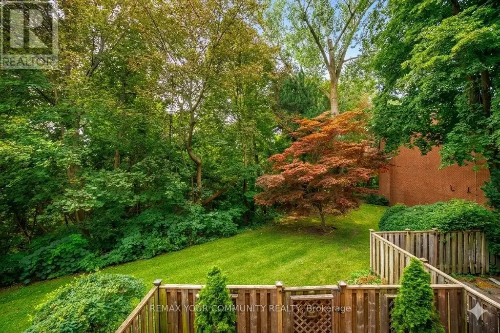 26 Quail Valley Drive, Markham (German Mills)