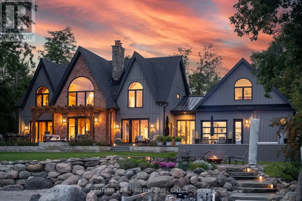 247 Lakeshore Road W, Oro-Medonte (Hawkestone)