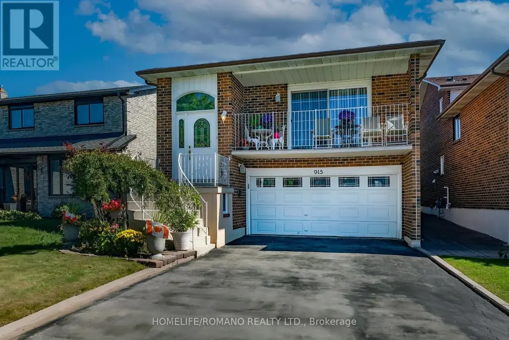 915 Lovingston Crescent, Mississauga (Rathwood)