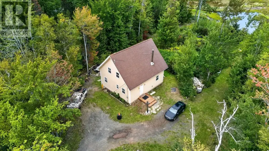 14439 Highway 6, East Wallace