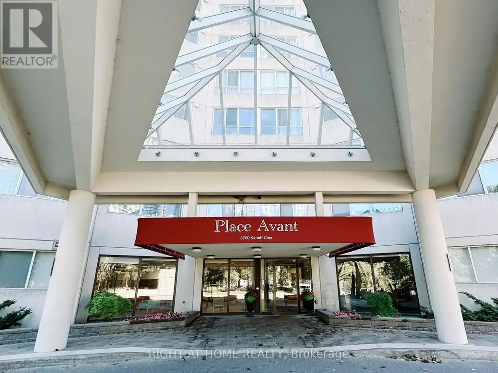701 - 3700 Kaneff Crescent, Mississauga (Mississauga Valleys)