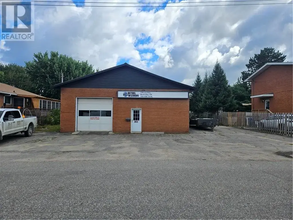 136 Lee Avenue, North Bay