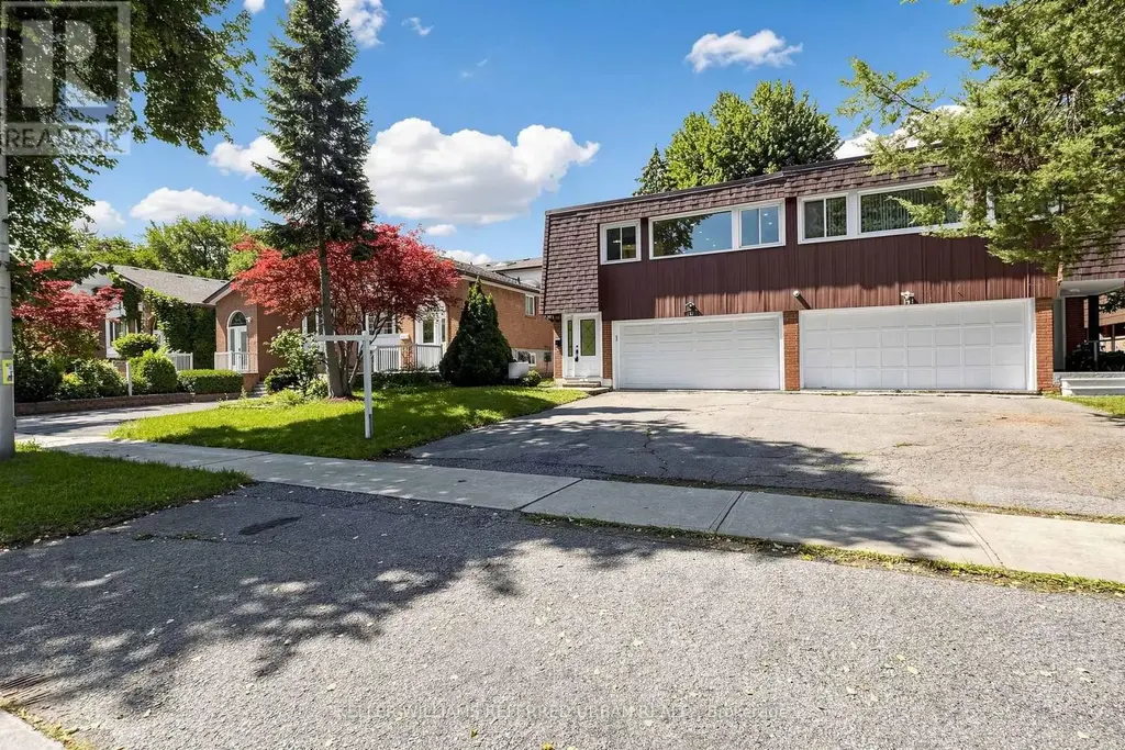143 Silas Hill Drive, Toronto (Don Valley Village)