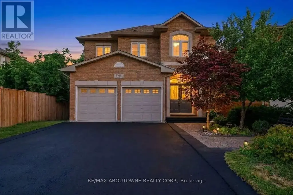 2381 Grand Oak Trail, Oakville (WM Westmount)