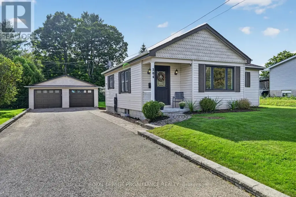 304 Oxford Avenue, Brockville