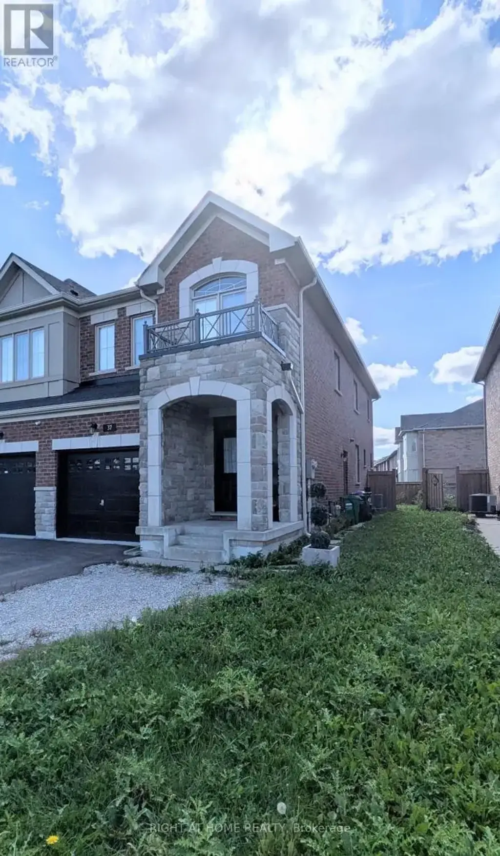 37 Biddens Square, Brampton (Bram East)