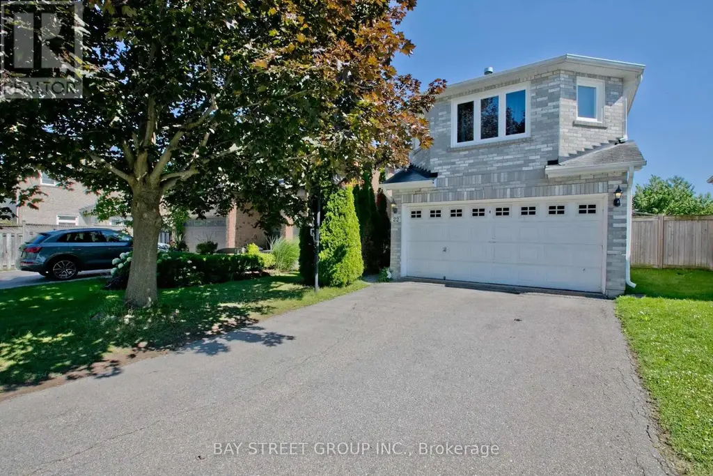 22 Taos Court, Richmond Hill (Westbrook)