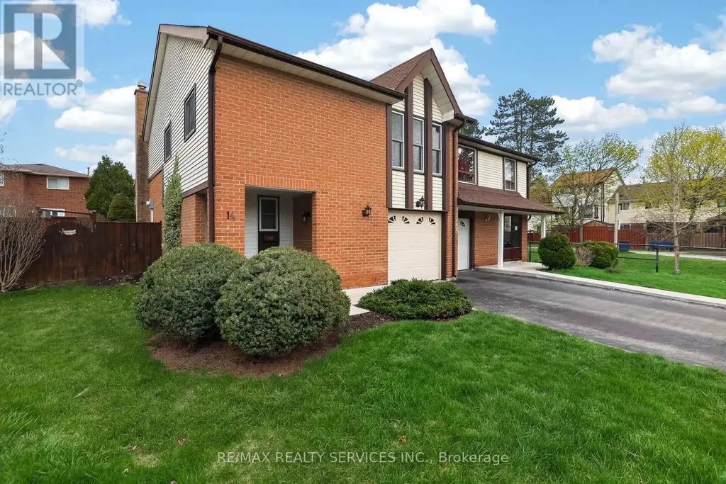 14 Brighton Place, Brampton (Heart Lake West)