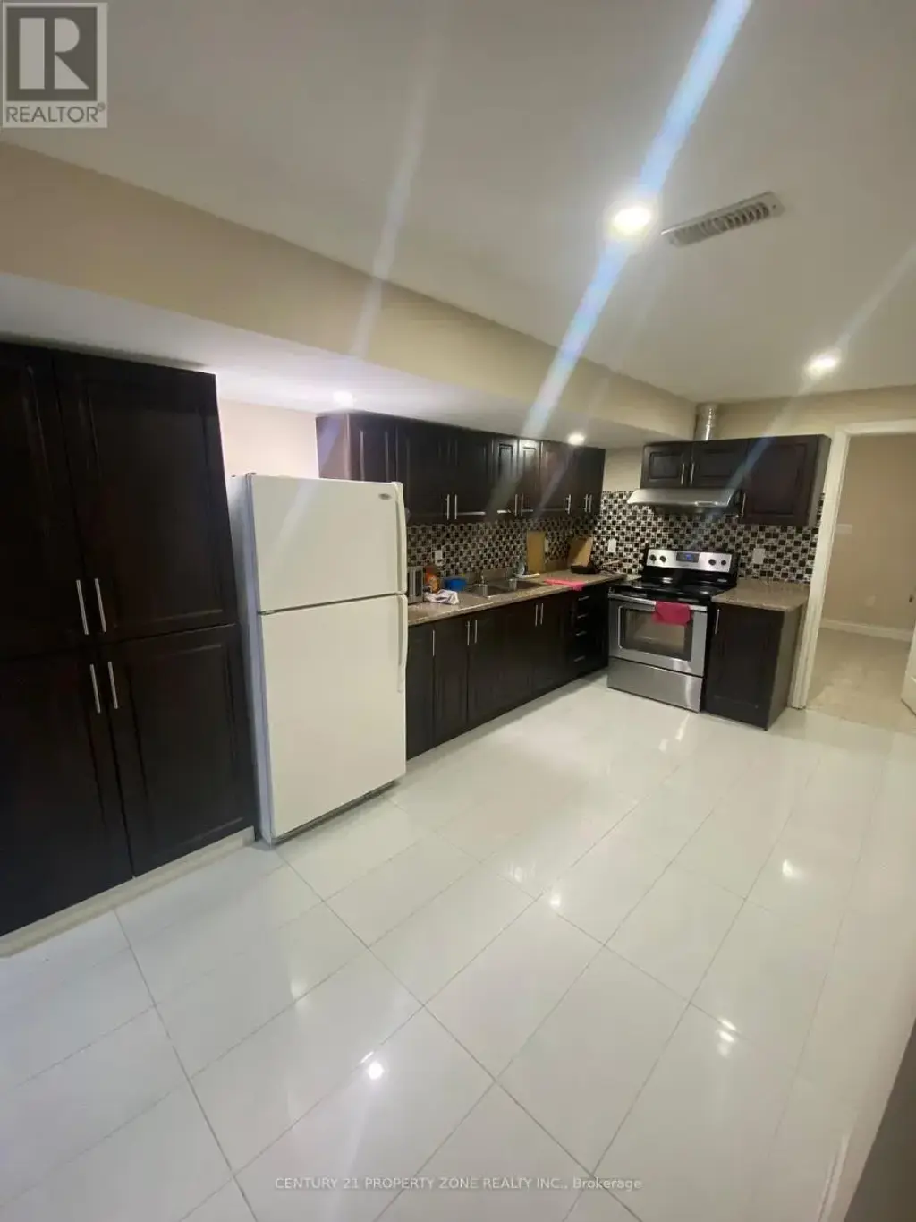 Basement Room - 7 Blackstone River Drive, Brampton (Sandringham-Wellington)