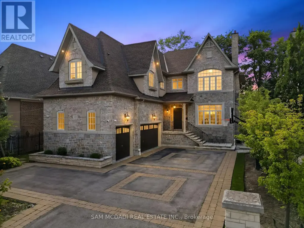 725 Queensway W, Mississauga (Erindale)